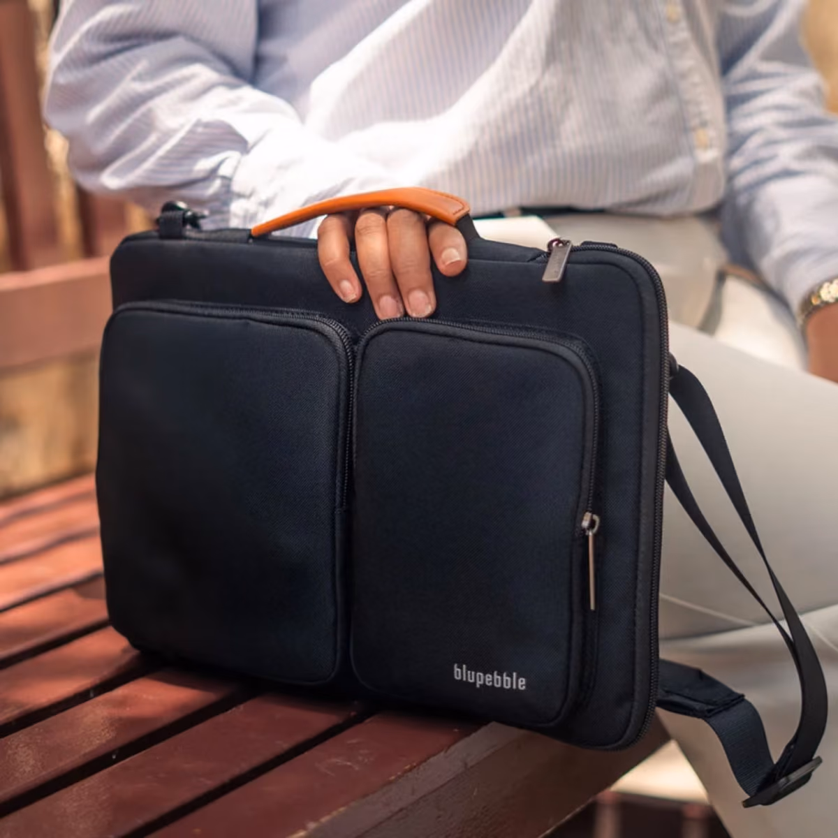 Blupebble Urban 16 Inch Laptop Bag Black BP URBAN16 BK 2